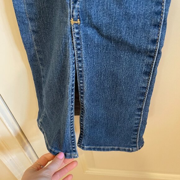 Levi's 726 Flare Split Hem Jeans - Picture 5 of 5